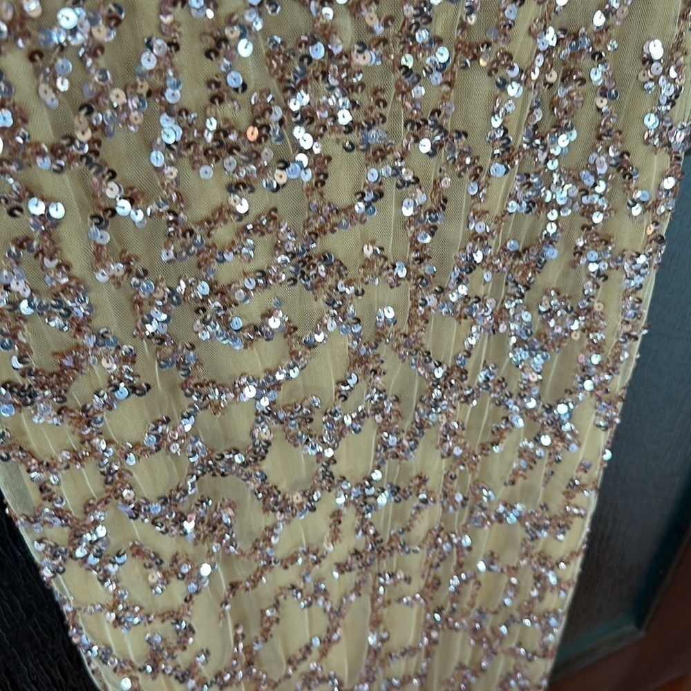 Mac Duggal SLEEVELESS V-NECK BEADED COLUMN GOWN size 10 NEW $398 Sold out - Picture 11 of 17
